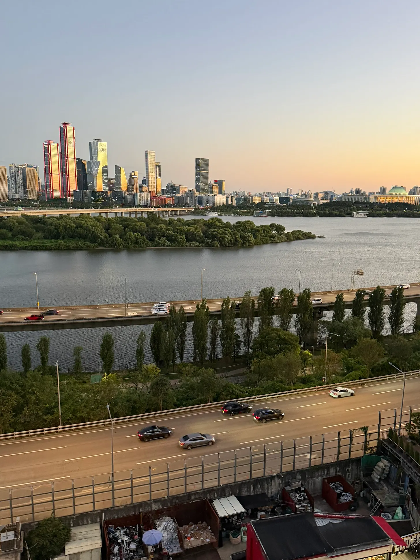 Seoul at sunset across the Han River